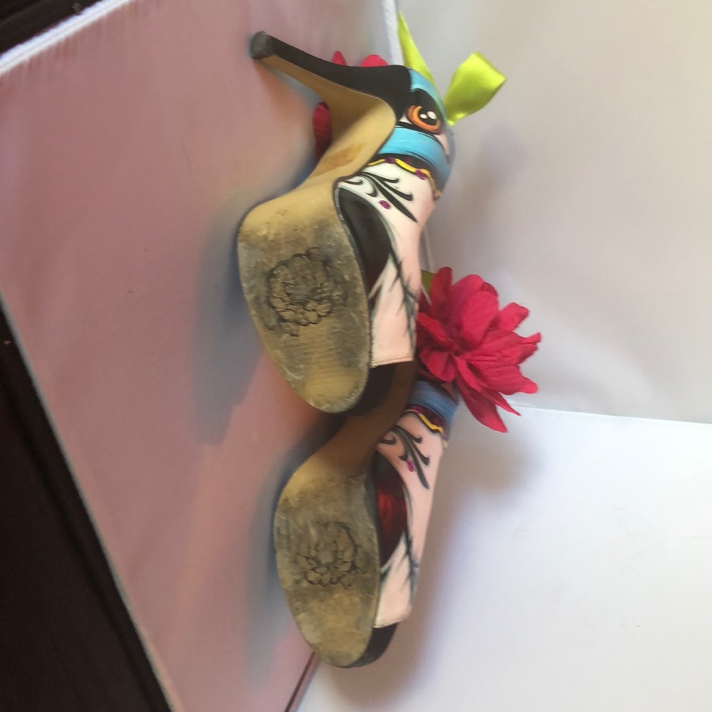 Designer Shoes - Picture 5 of 5